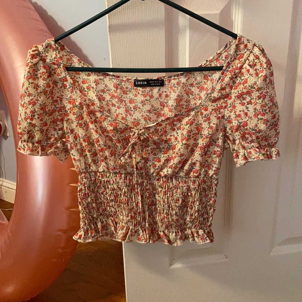 XS floral shirt. Never worn